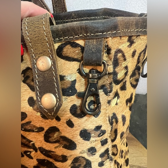 Myra Bag Leopard Print‎ handbag - Picture 4 of 10
